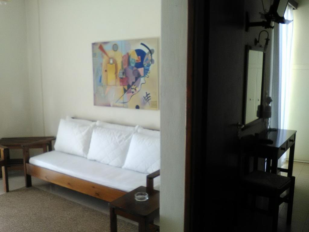 Aparthotel Iliahtides Амаринтос Екстериор снимка