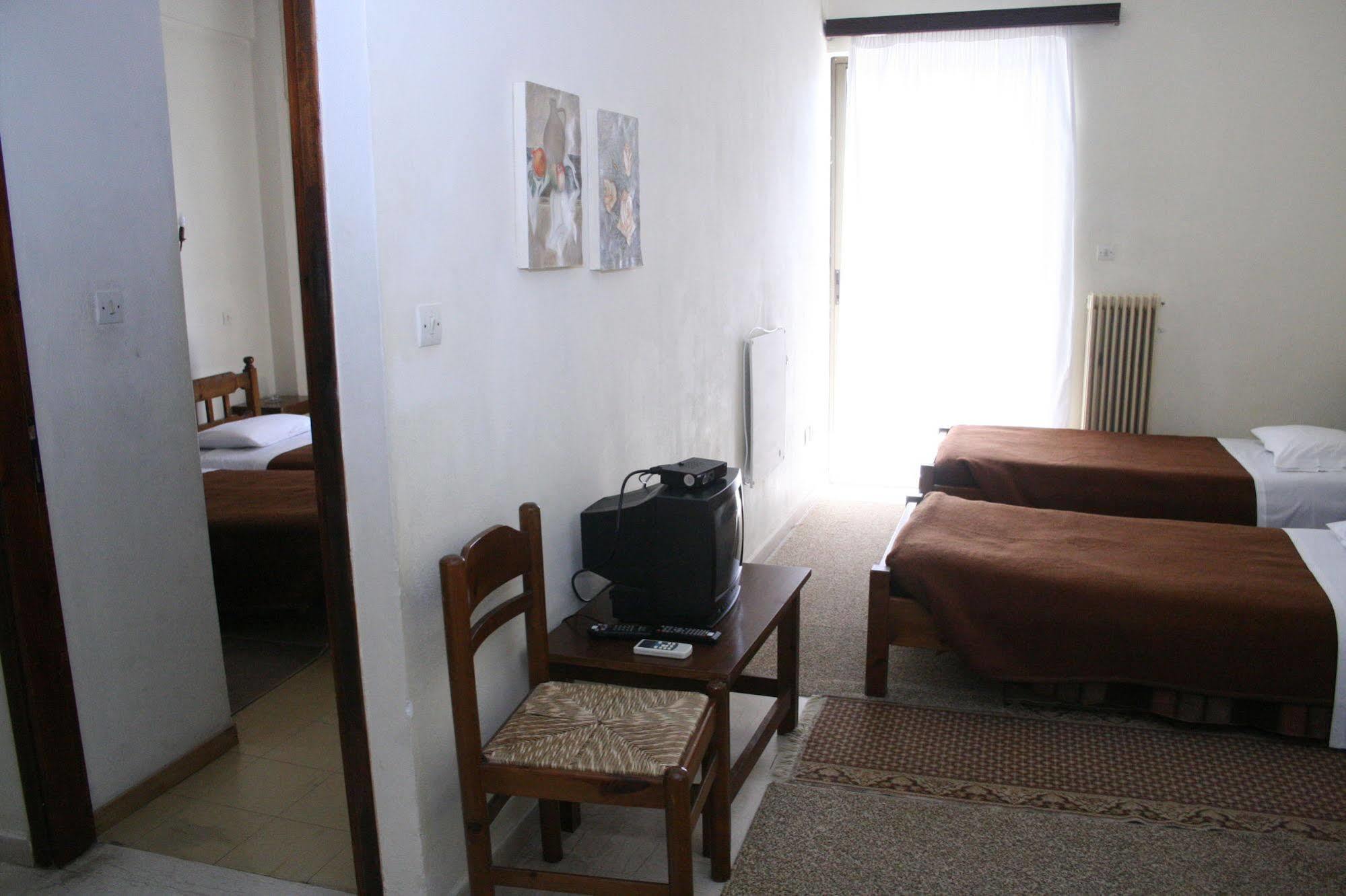 Aparthotel Iliahtides Амаринтос Екстериор снимка